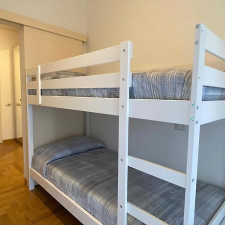 The Little Duck - Modern Apartment With Balcony Como Exterior foto